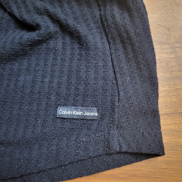 Lightweight black hooded pullover - Picture 9 of 9